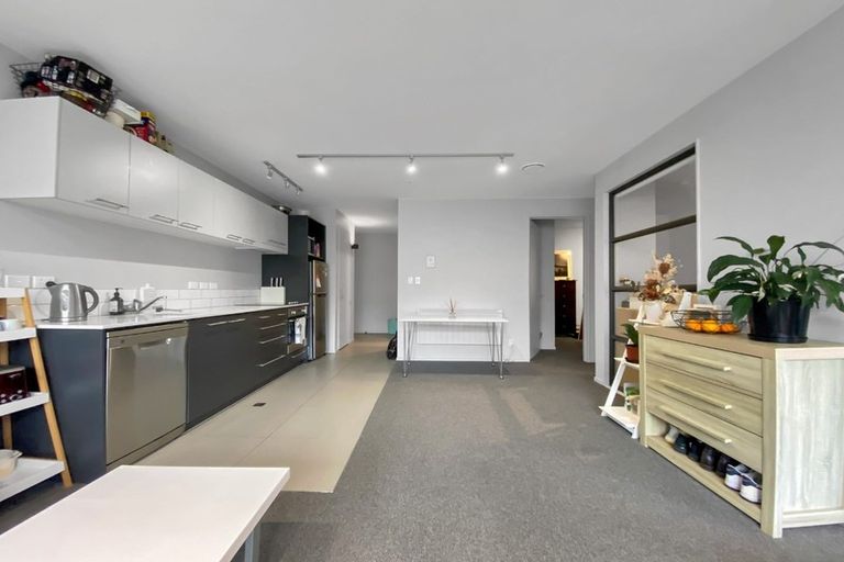 Photo of property in Detroit Apartments, 37/181u Tasman Street, Mount Cook, Wellington, 6021