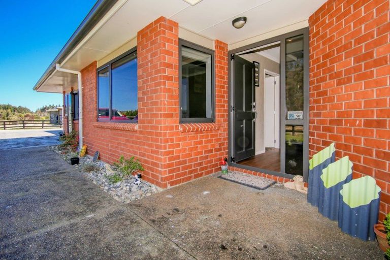 Photo of property in 106 Mcpadden Road, Westport, 7892