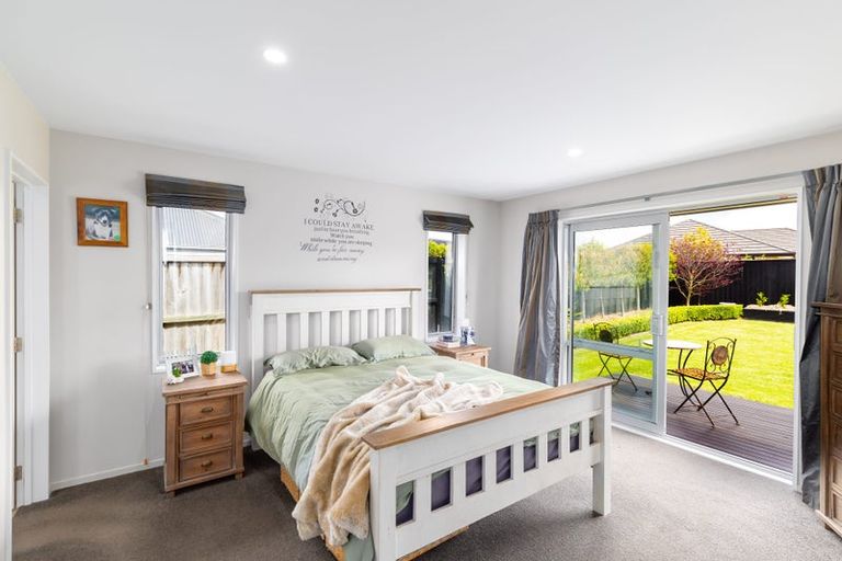 Photo of property in 13 Loeb Place, Rolleston, 7614