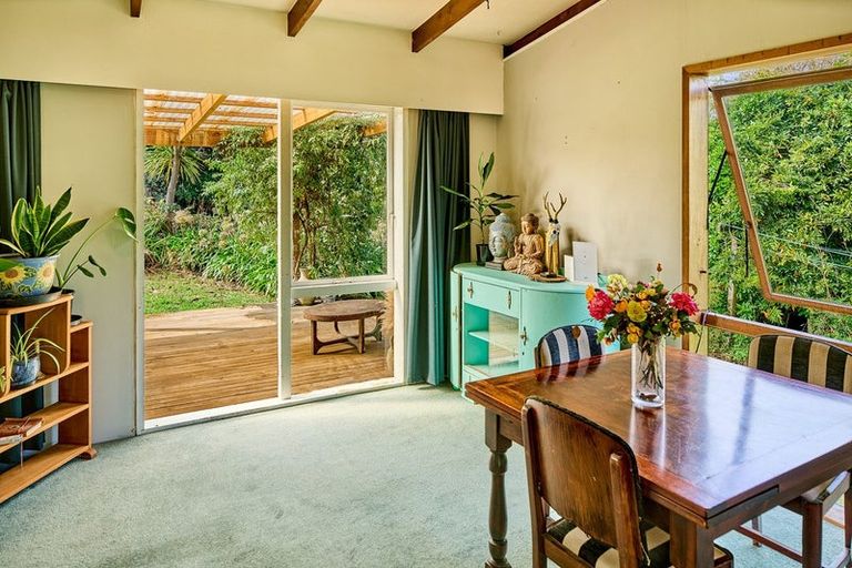 Photo of property in 138 Paekakariki Hill Road, Pauatahanui, Porirua, 5381