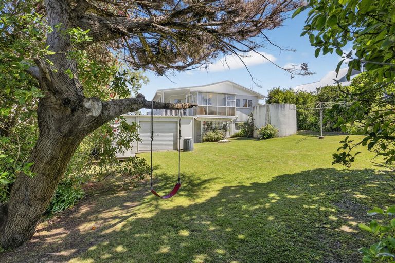 Photo of property in 45 Cumberland Street, Leigh, 0985