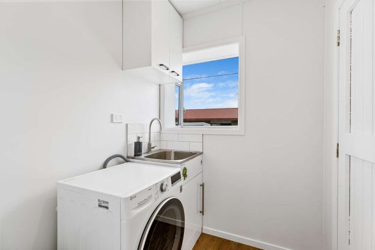 Photo of property in 5a Church Street, Tuakau, 2121