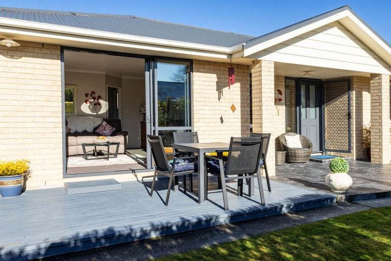 Photo of property in 240 Talbot Street, Geraldine, 7930