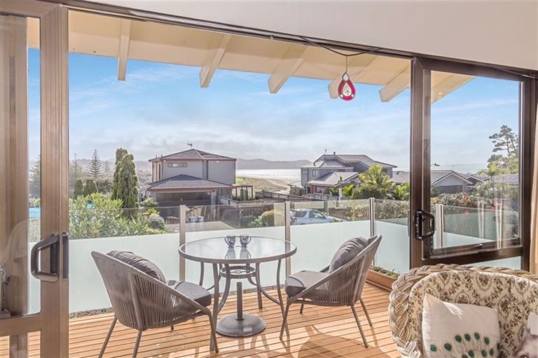 Photo of property in 46b Rosario Crescent, Red Beach, 0932