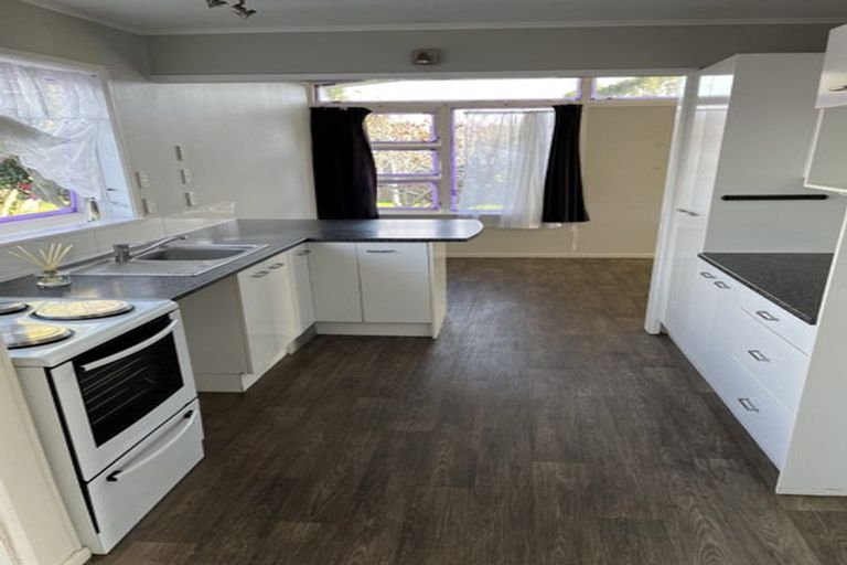 Photo of property in 19 Gainsborough Street, Manurewa, Auckland, 2102