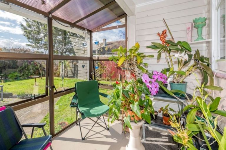 Photo of property in 3 Dunbar Street, Levin, 5510