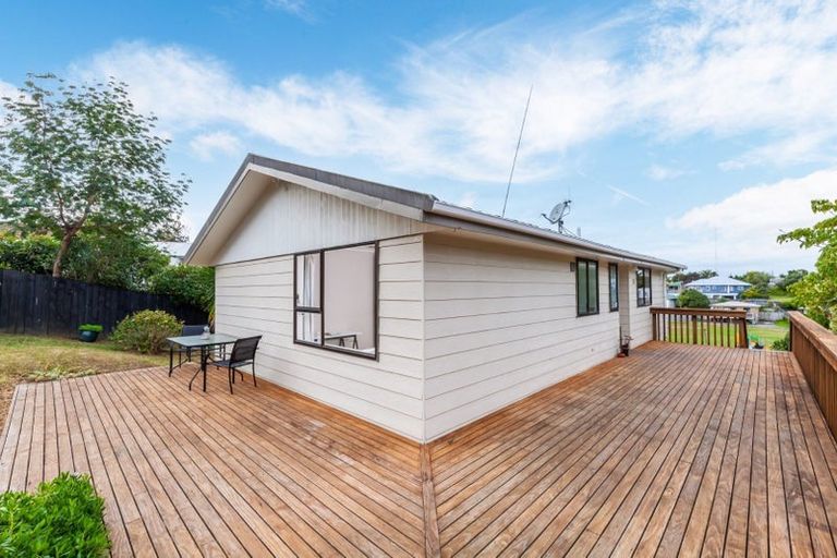 Photo of property in 46 Keegan Drive, Massey, Auckland, 0614