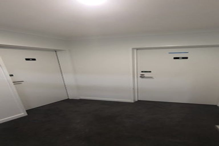 Photo of property in 102/26 Shortfin Place, Flat Bush, Auckland, 2019