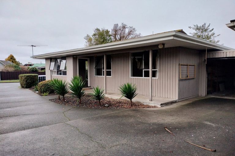 Photo of property in 1/21 Wyatt Place, Russley, Christchurch, 8042