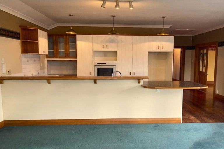 Photo of property in 9 Saint Ronans Avenue, Waterloo, Lower Hutt, 5011