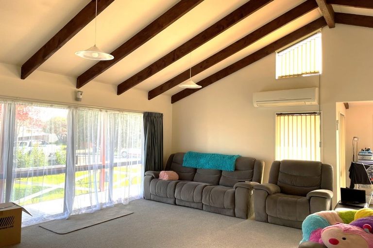 Photo of property in 15a Jeffares Place, Taradale, Napier, 4112