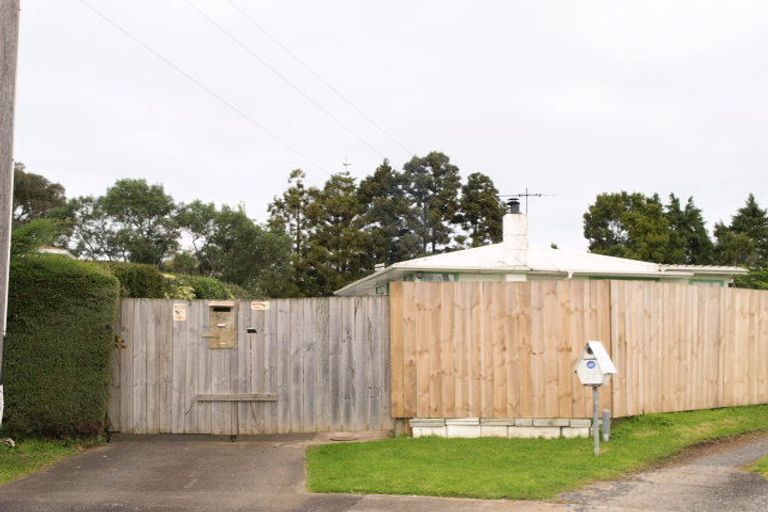 Photo of property in 39 Eden Street, Mangere East, Auckland, 2024