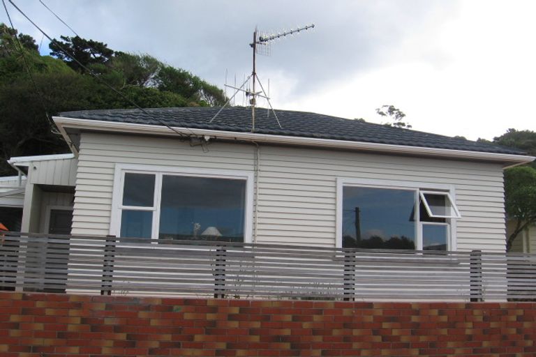 Photo of property in 22 Ferry Street, Seatoun, Wellington, 6022