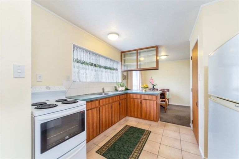 Photo of property in 303a/2 Great North Road, Henderson, Auckland, 0612