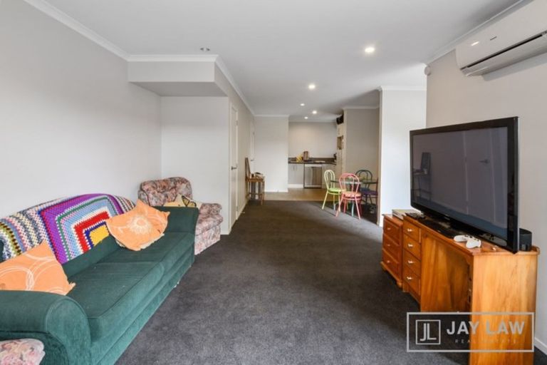 Photo of property in 52u2 Cook Street, Hamilton East, Hamilton, 3216