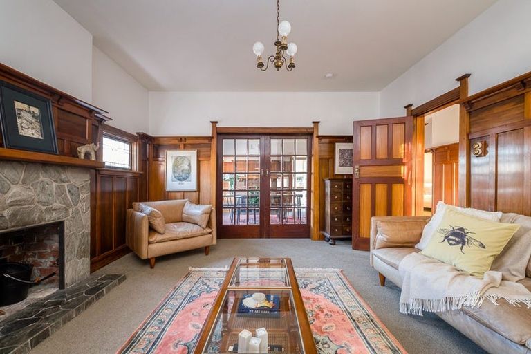 Photo of property in 86 Saint Martins Road, Saint Martins, Christchurch, 8022