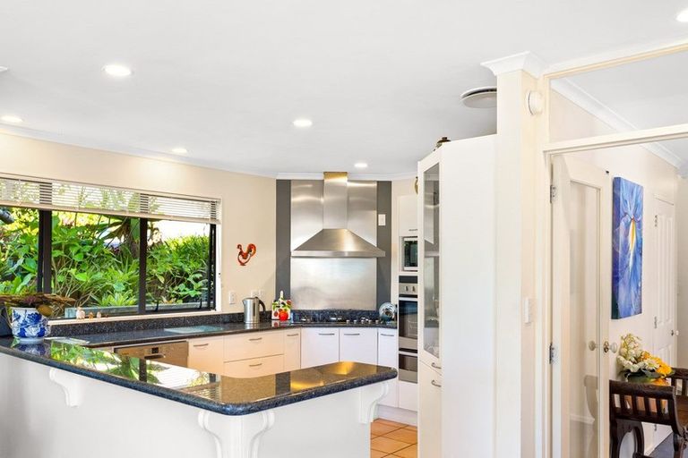 Photo of property in 20a Auld Street, Torbay, Auckland, 0630