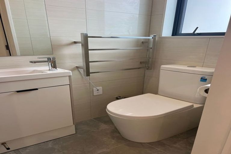 Photo of property in 5/1 Kaponga Crescent, New Lynn, Auckland, 0600