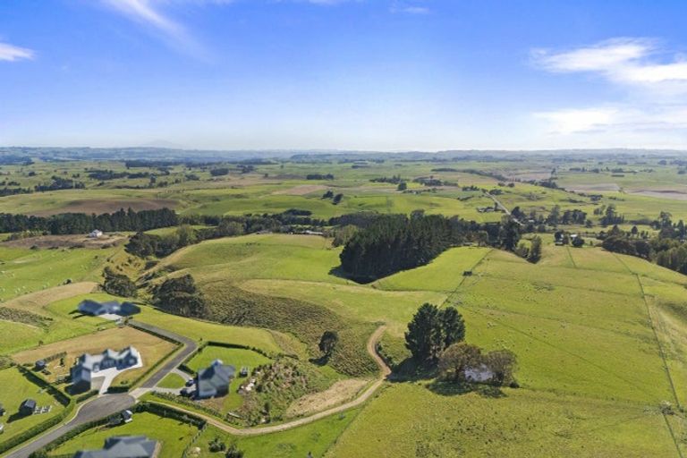 Photo of property in 80 View Road, Halcombe, 4779