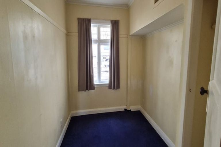 Photo of property in 96 Nairn Street, Mount Cook, Wellington, 6011