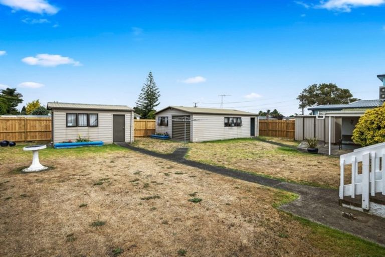 Photo of property in 109 Old Wairoa Road, Papakura, 2110
