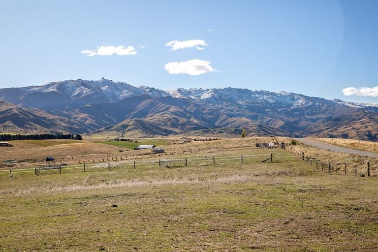 Photo of property in 239 Nelsen Ridge Road, Waikerikeri, Alexandra, 9393