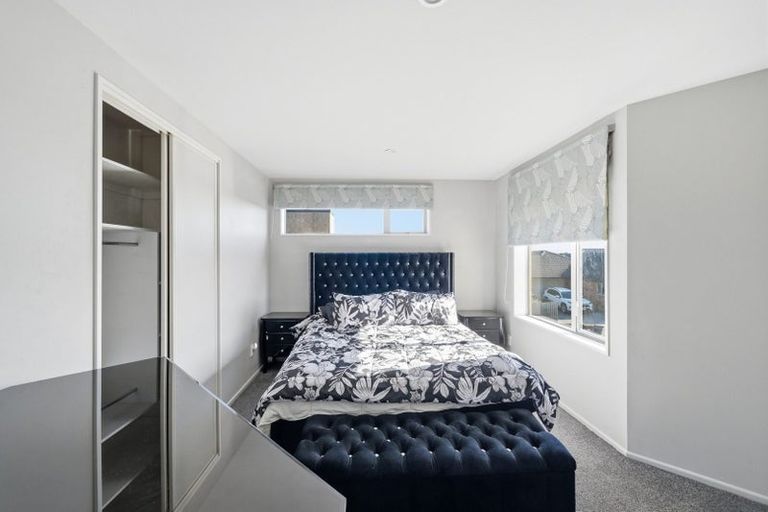 Photo of property in 6 Burbank Drive, Aidanfield, Christchurch, 8025