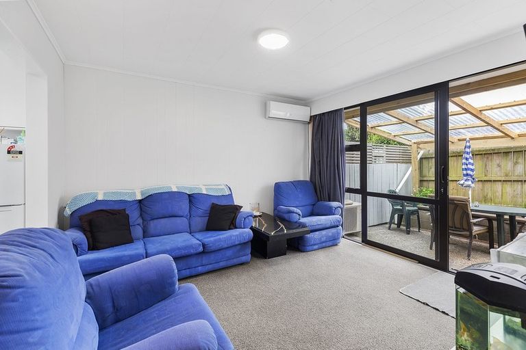 Photo of property in 22f3 Park Avenue, Titahi Bay, Porirua, 5022