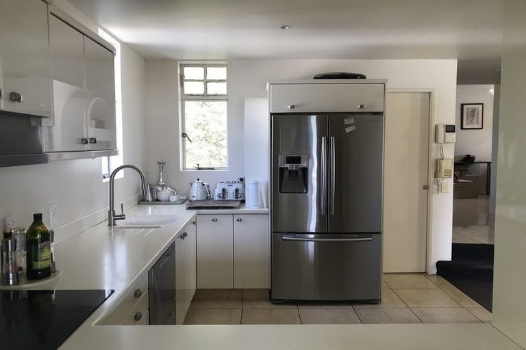 Photo of property in 4/154 Oriental Parade, Oriental Bay, Wellington, 6011