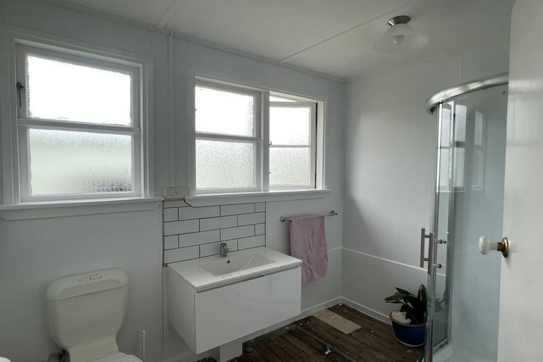 Photo of property in 4 Cemetery Road, Tapanui, 9522