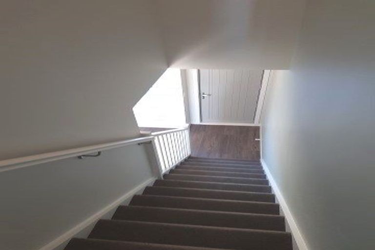 Photo of property in 32u2 Dr Taylor Terrace, Johnsonville, Wellington, 6037