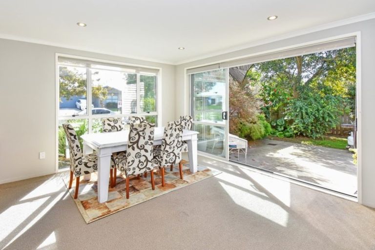 Photo of property in 11 Tarapiroe Avenue, Takanini, 2112