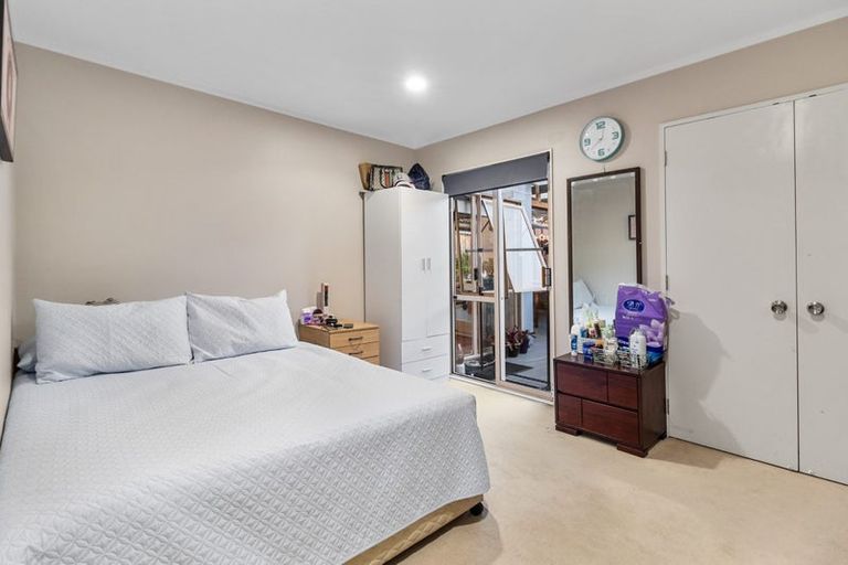 Photo of property in 58 Garton Drive, Massey, Auckland, 0614