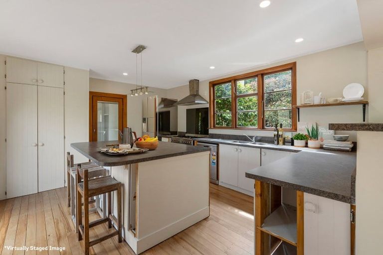 Photo of property in 18 Main Road, Waikanae, 5036