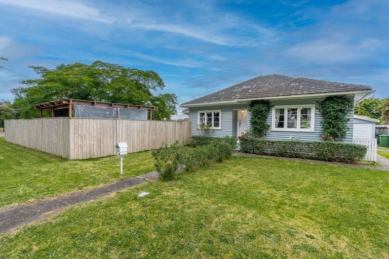 Photo of property in 12 Tui Avenue, Forest Lake, Hamilton, 3200