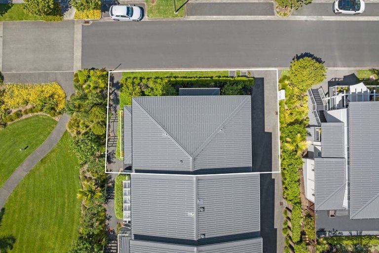 Photo of property in 37 Landmark Terrace, Orewa, 0931