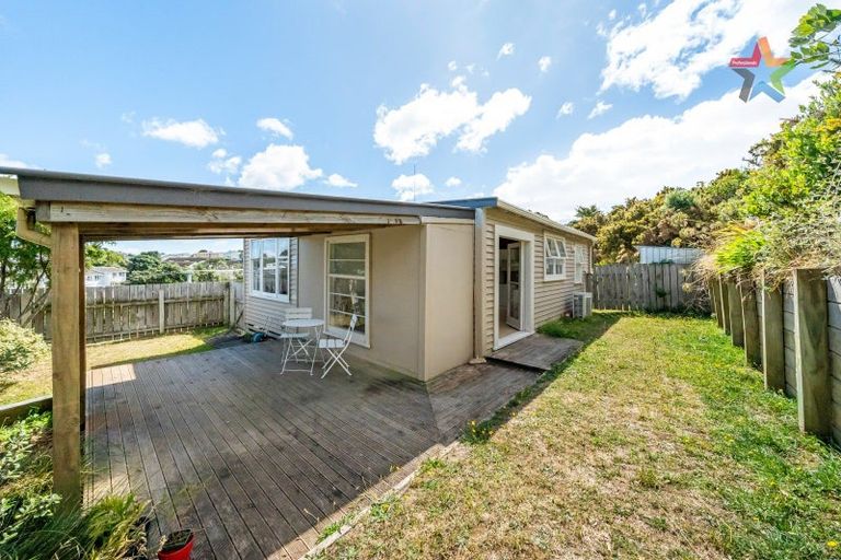 Photo of property in 12 Owhiti Street, Titahi Bay, Porirua, 5022