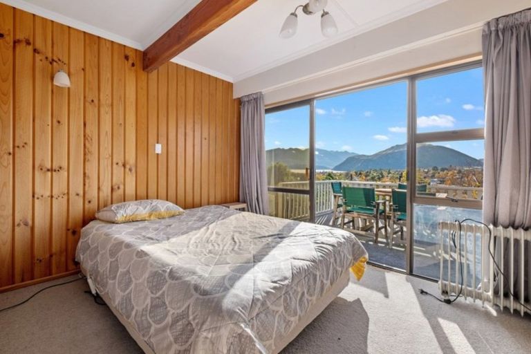 Photo of property in 63 Manuka Crescent, Wanaka, 9305
