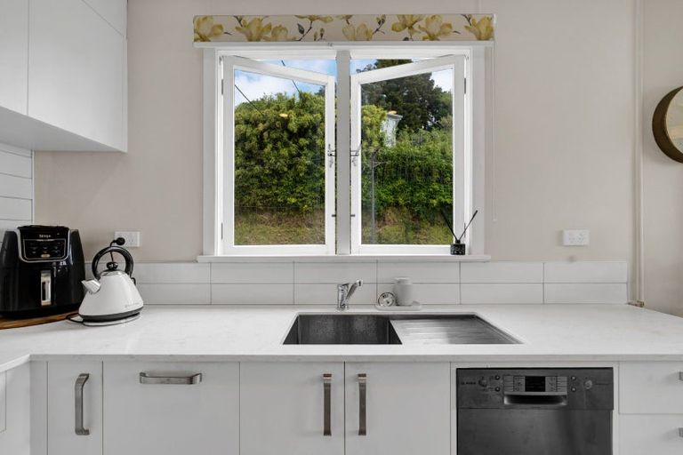 Photo of property in 3/87 Brougham Street, New Plymouth, 4310