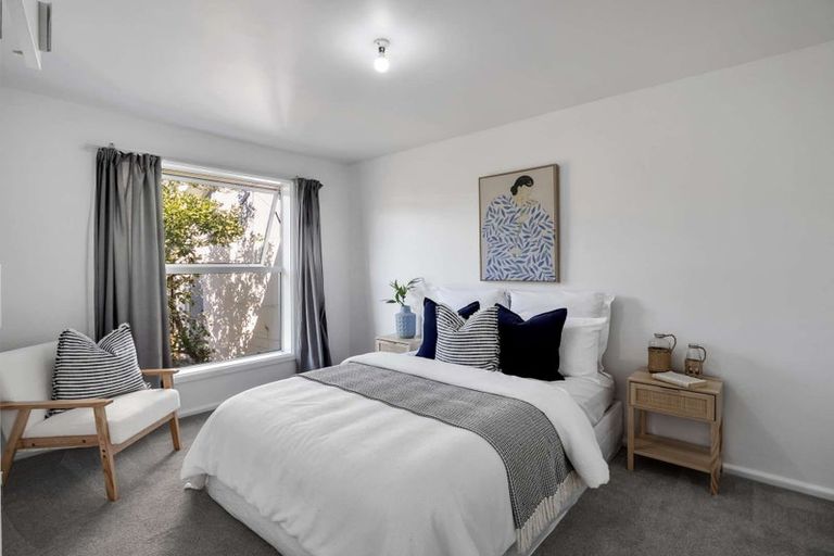 Photo of property in 12 Delaware Crescent, Russley, Christchurch, 8042