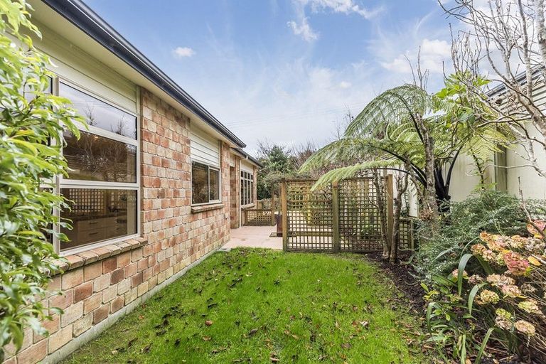 Photo of property in 18 Pukemere Way, Pukerua Bay, 5026