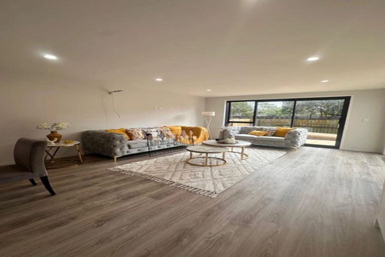 Photo of property in 30b Tawa Crescent, Manurewa, Auckland, 2102