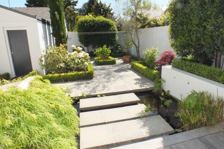 Photo of property in 16 Poynder Avenue, Merivale, Christchurch, 8014