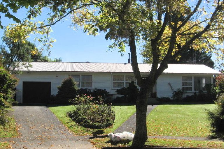 Photo of property in 2 Dunkeld Place, Tokoroa, 3420