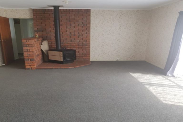 Photo of property in 7 Lina Place, Waiuku, 2123