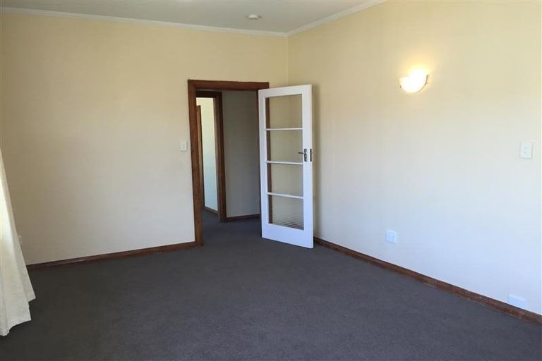 Photo of property in 22 Severn Street, Island Bay, Wellington, 6023