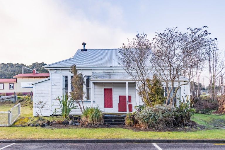 Photo of property in 37 Thames Street, Ohakune, 4625