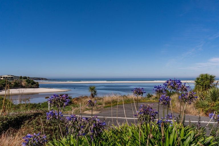 Photo of property in 1390 Taieri Mouth Road, Taieri Mouth, 9091
