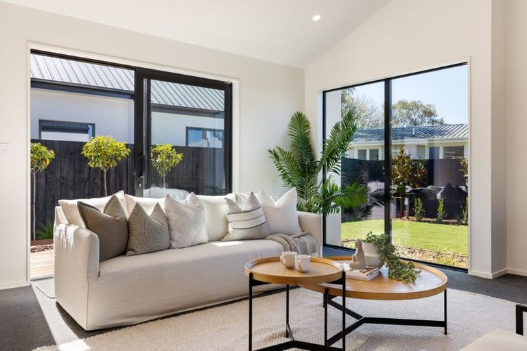 Photo of property in 120 Aorangi Road, Bryndwr, Christchurch, 8053