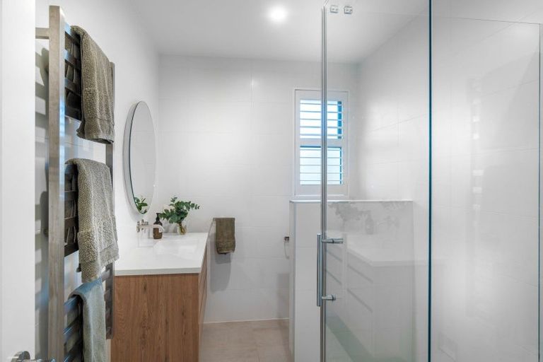 Photo of property in 16 Benjamin Place, Clevedon, Papakura, 2582